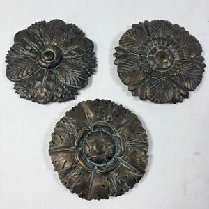 Floral Decor Medallions 3 Dark Wall Mount 3.5 Inches traditional classic decor